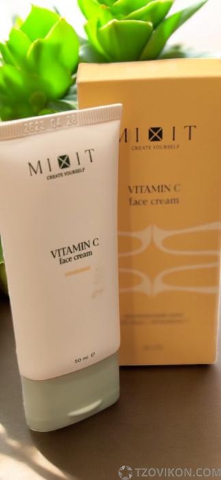 MIXIT Увлажняющий крем для лица с витамином С
- отзывы